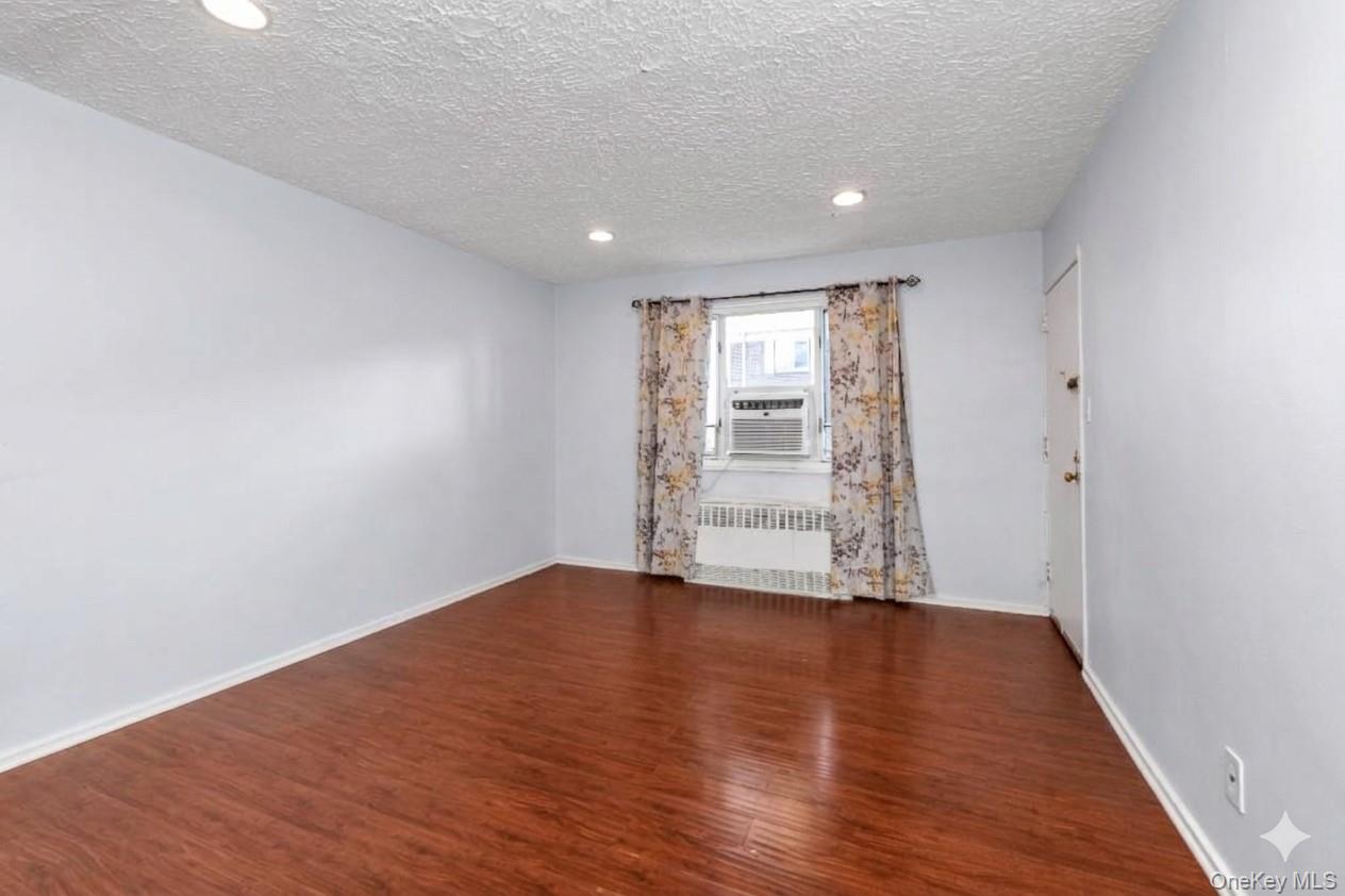 229-04 Hillside Avenue 1st Floor Property Photo 4