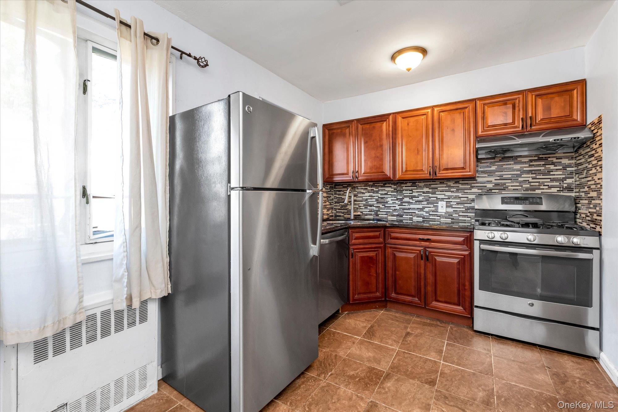 229-04 Hillside Avenue 1st Floor Property Photo 5