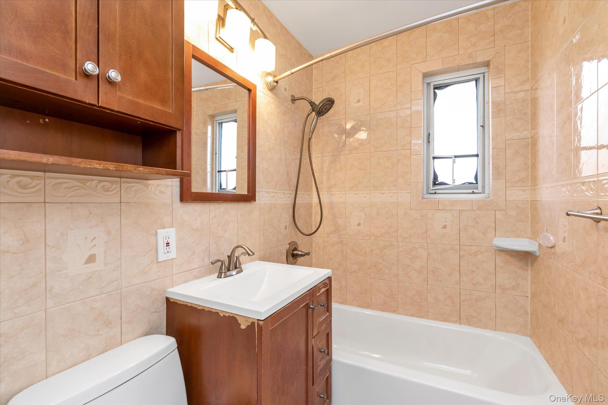 229-04 Hillside Avenue 1st Floor Property Photo 11