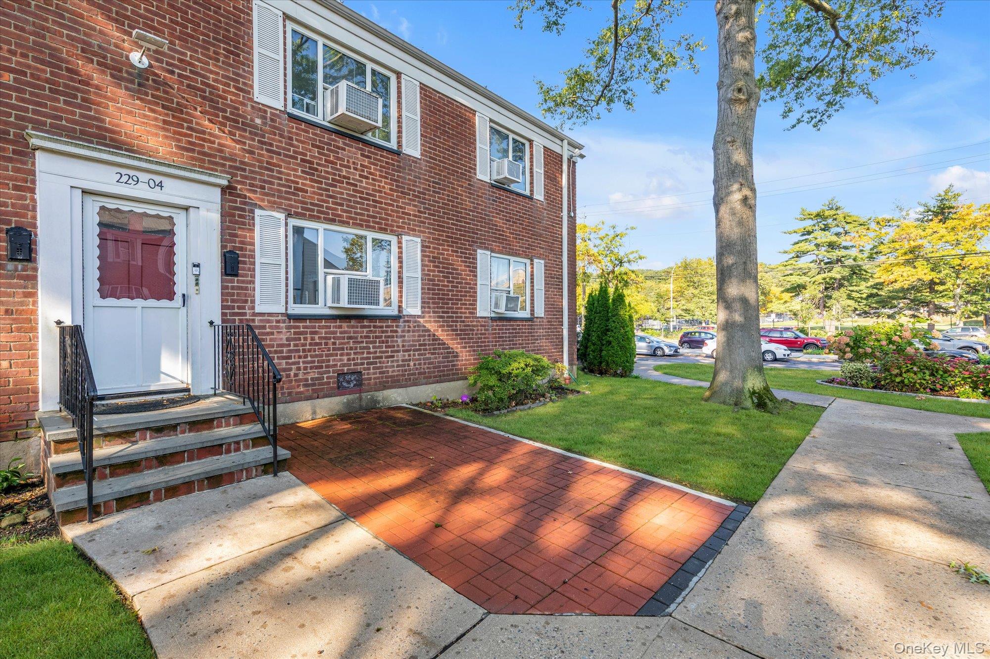 229-04 Hillside Avenue 1st Floor Property Photo 12