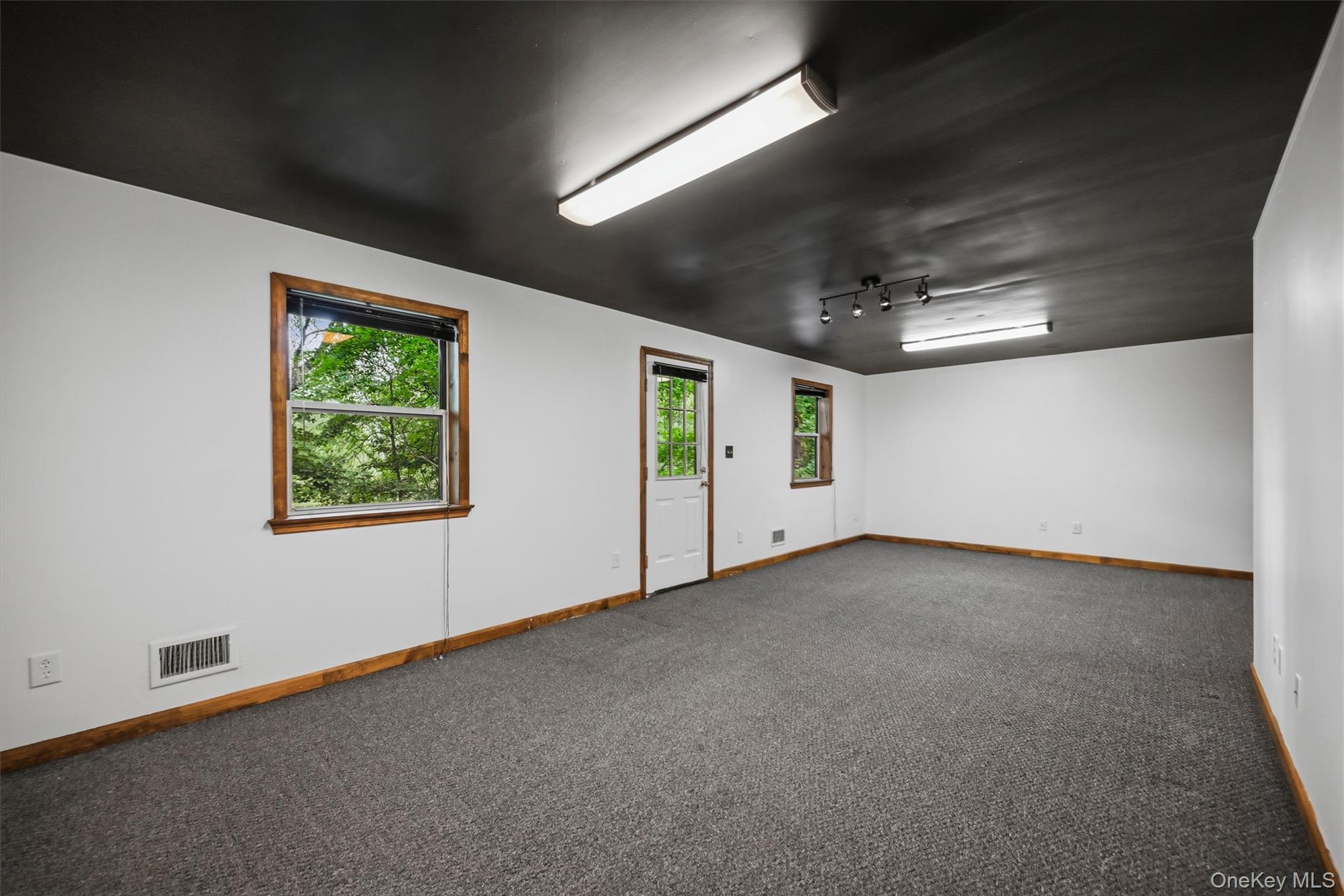 106 Freezer Road Property Photo 33
