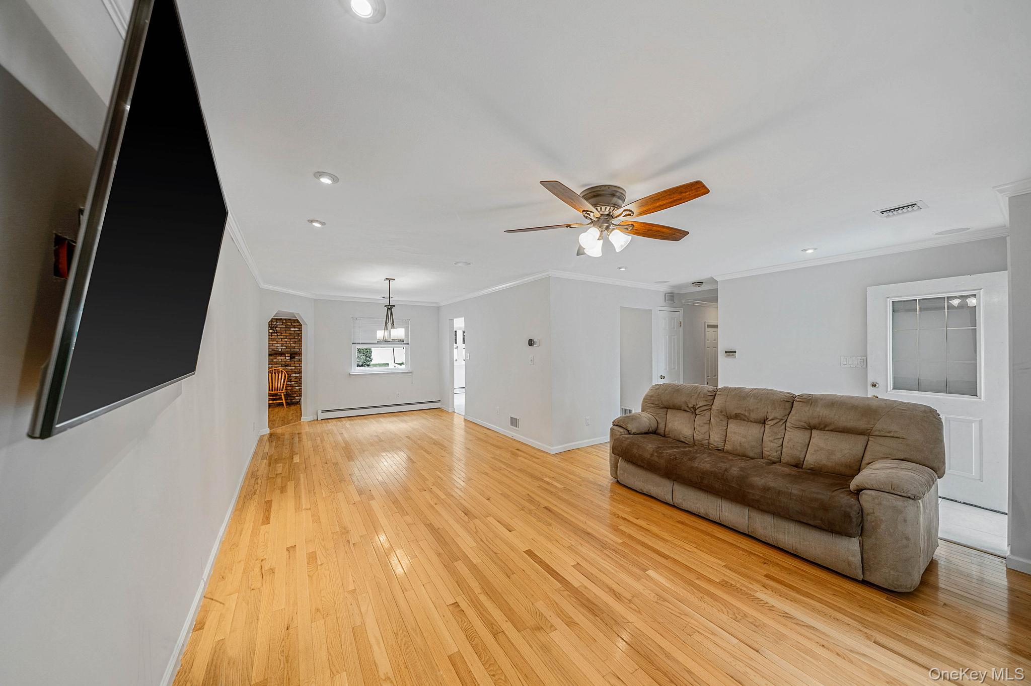 12 Beecher Street Property Photo 14