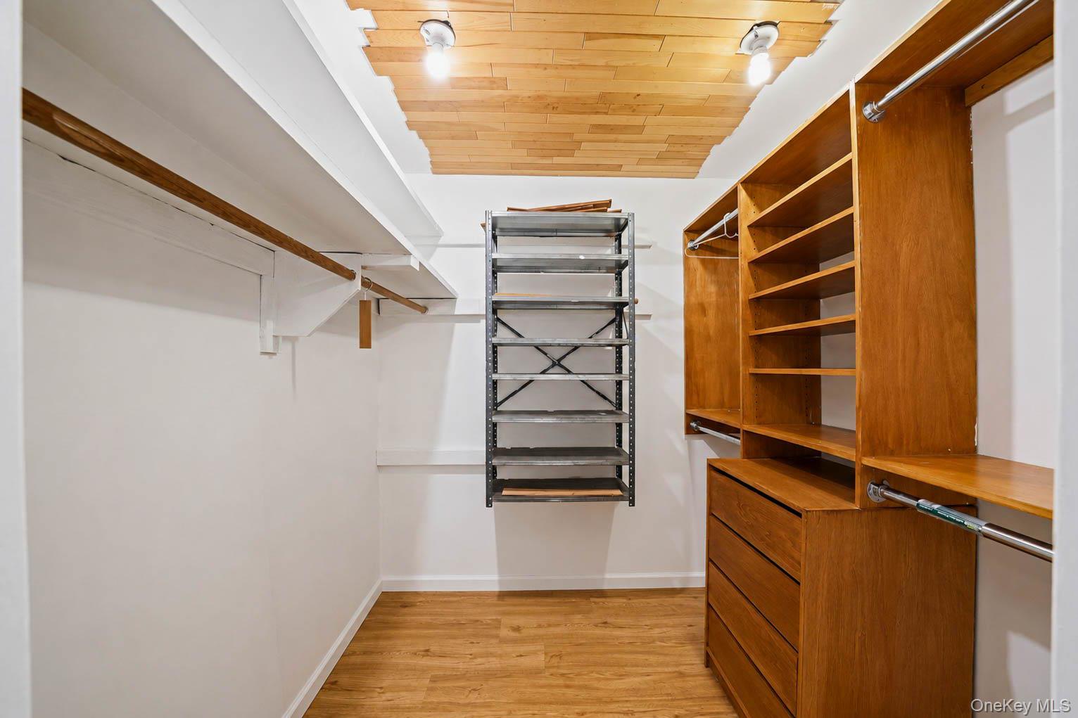 12 Beecher Street Property Photo 32