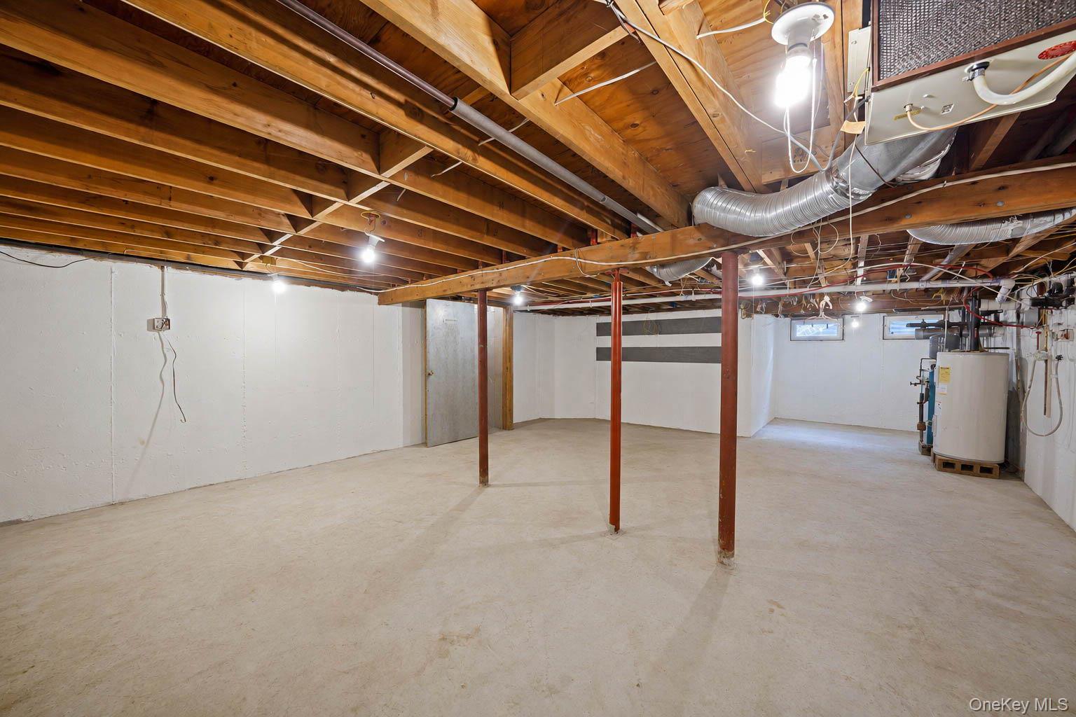 12 Beecher Street Property Photo 34