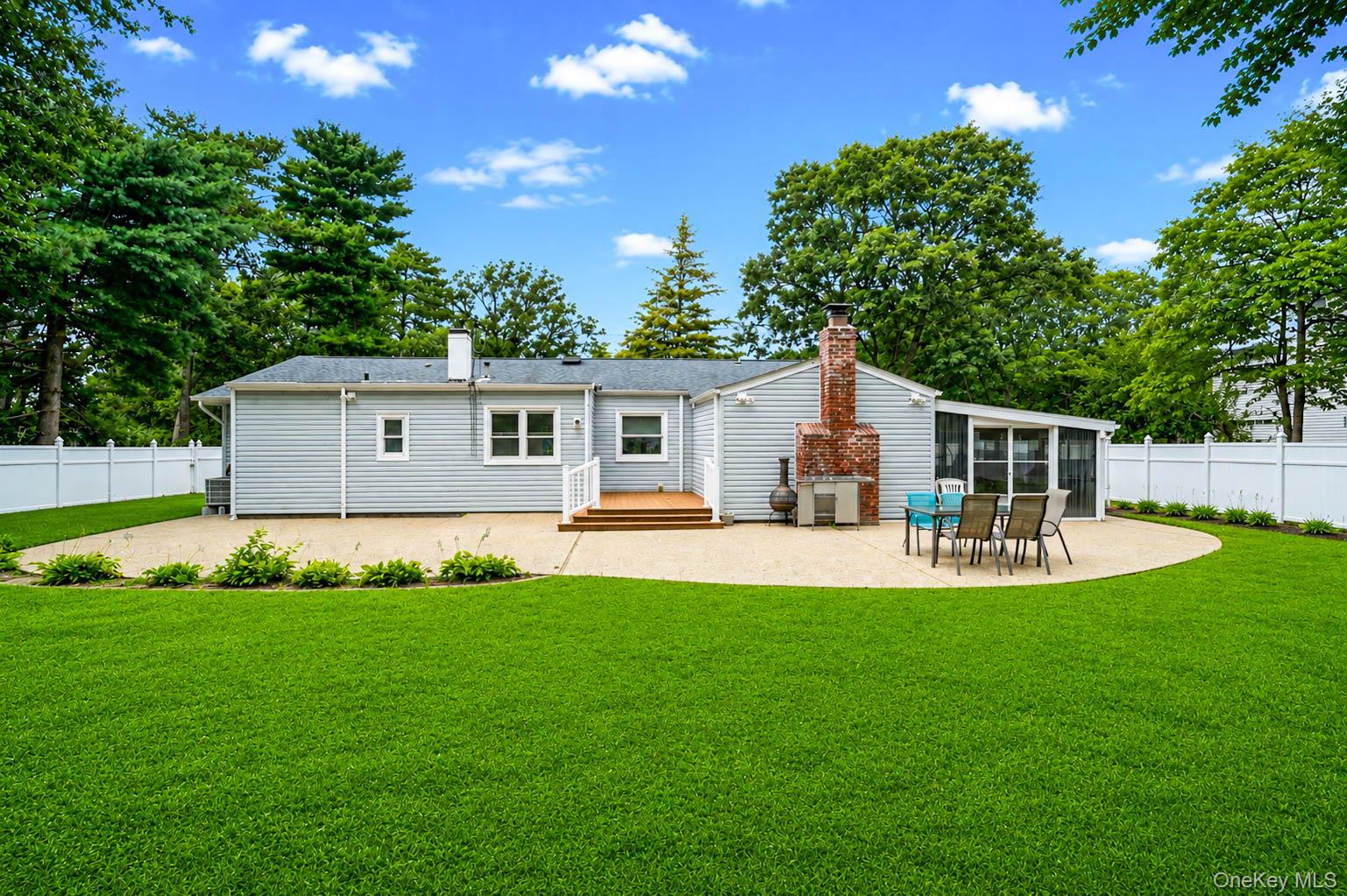 12 Beecher Street Property Photo 38