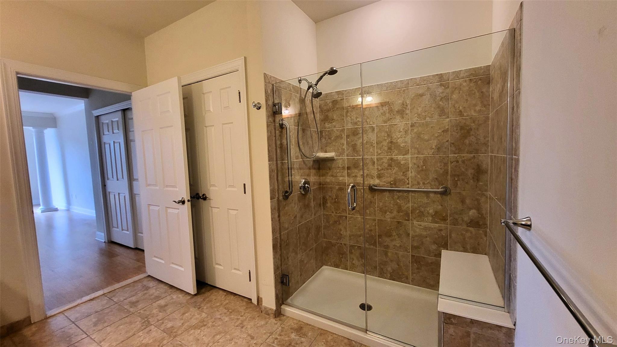 621 Regency Drive Property Photo 25