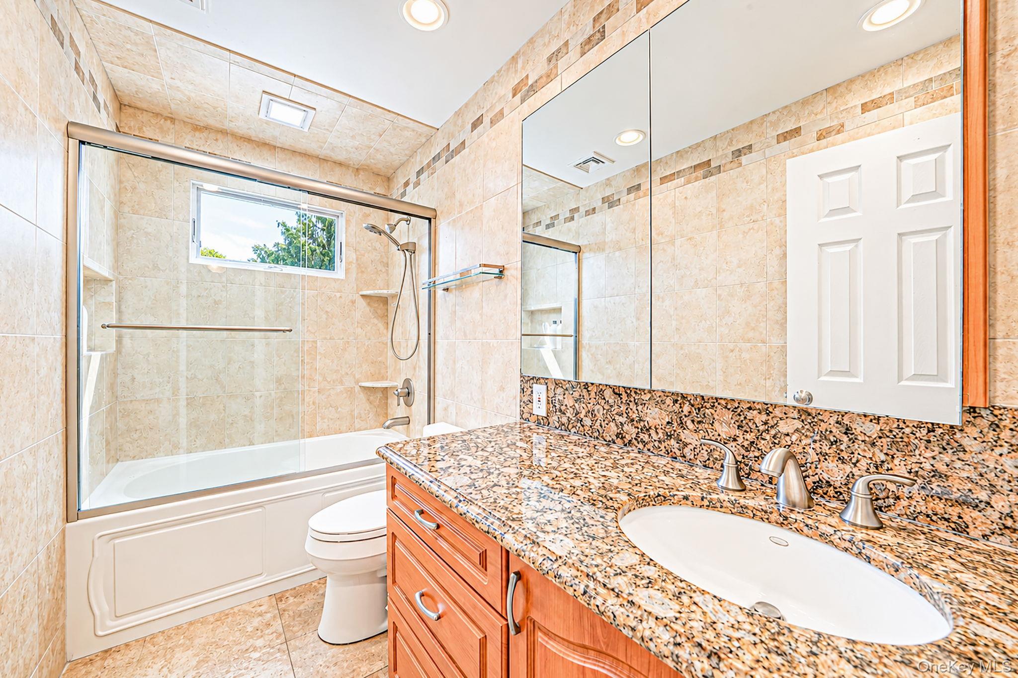 464 N Atlanta Avenue Property Photo 15