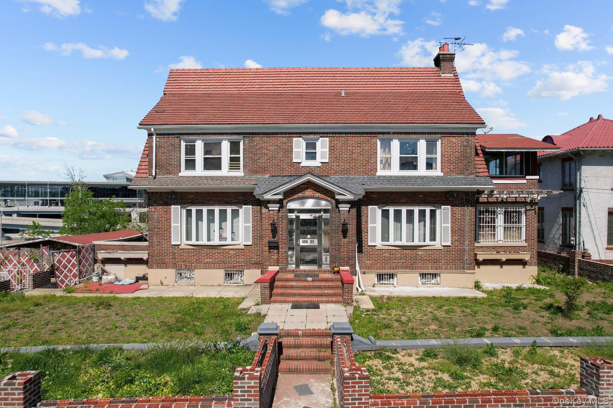 10505 Ditmars Boulevard Property Photo 1