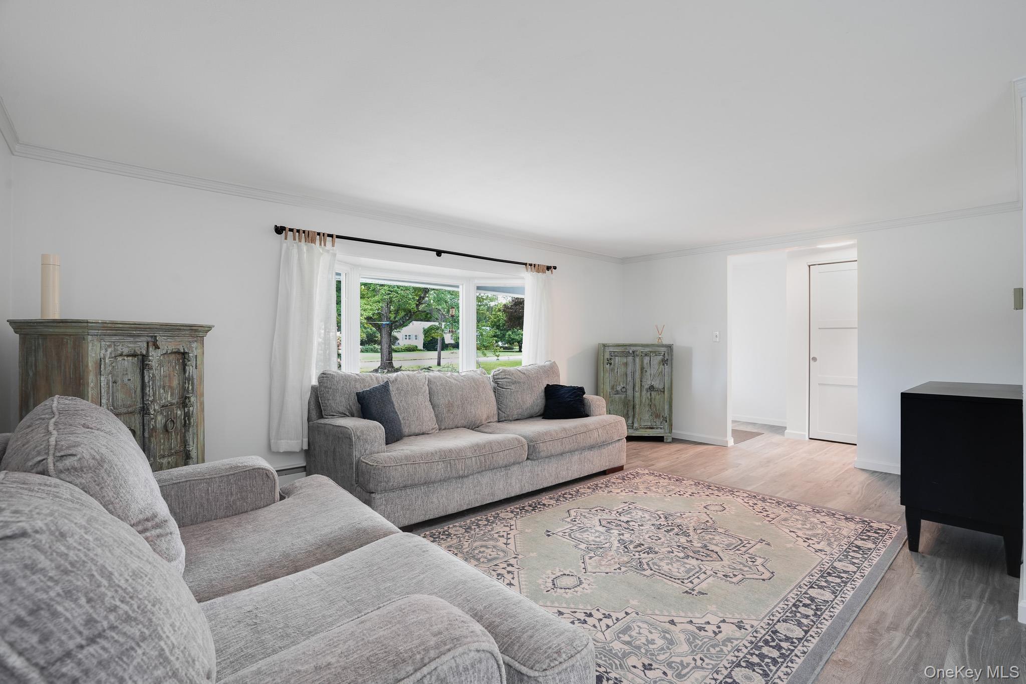 10 Meadow Lane Property Photo 5
