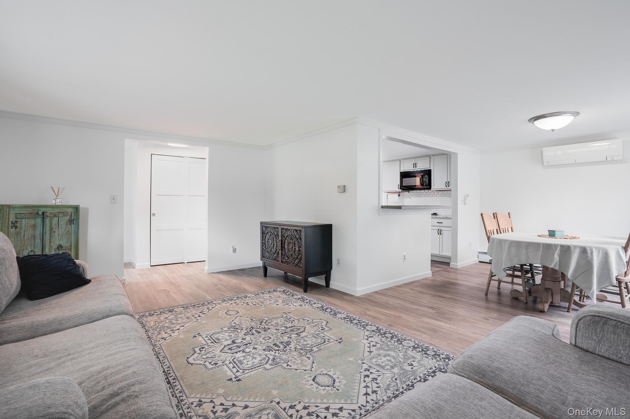 10 Meadow Lane Property Photo 6