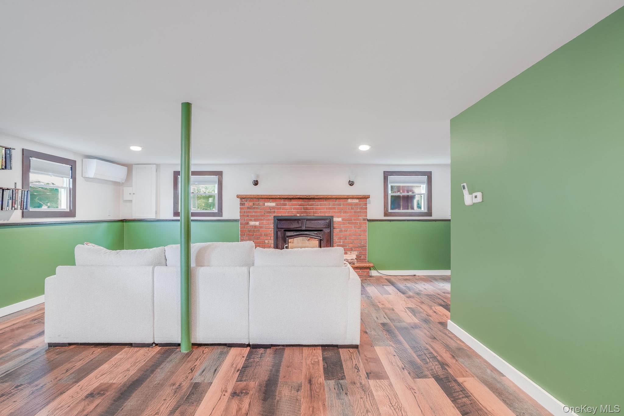 10 Meadow Lane Property Photo 23