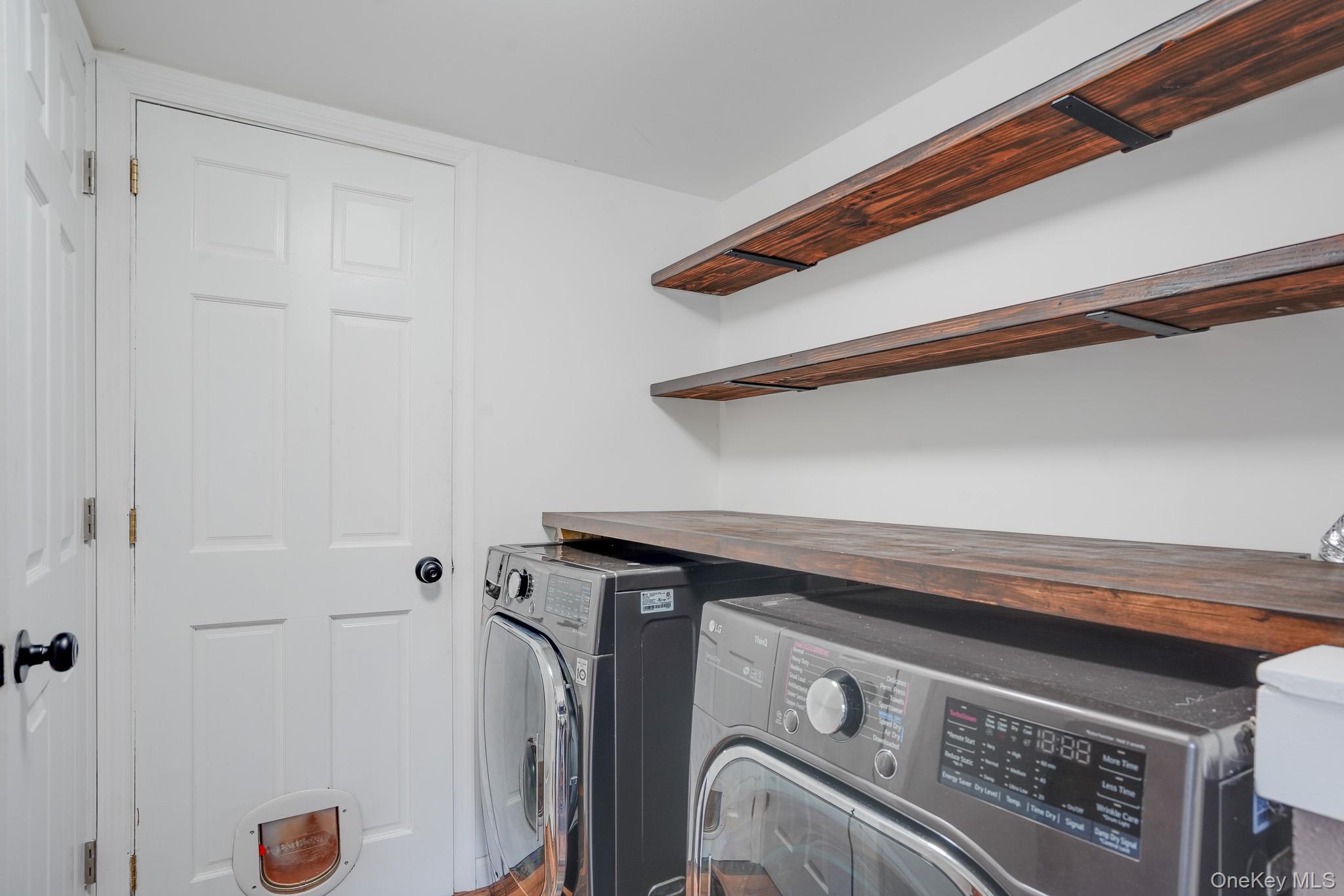 10 Meadow Lane Property Photo 24