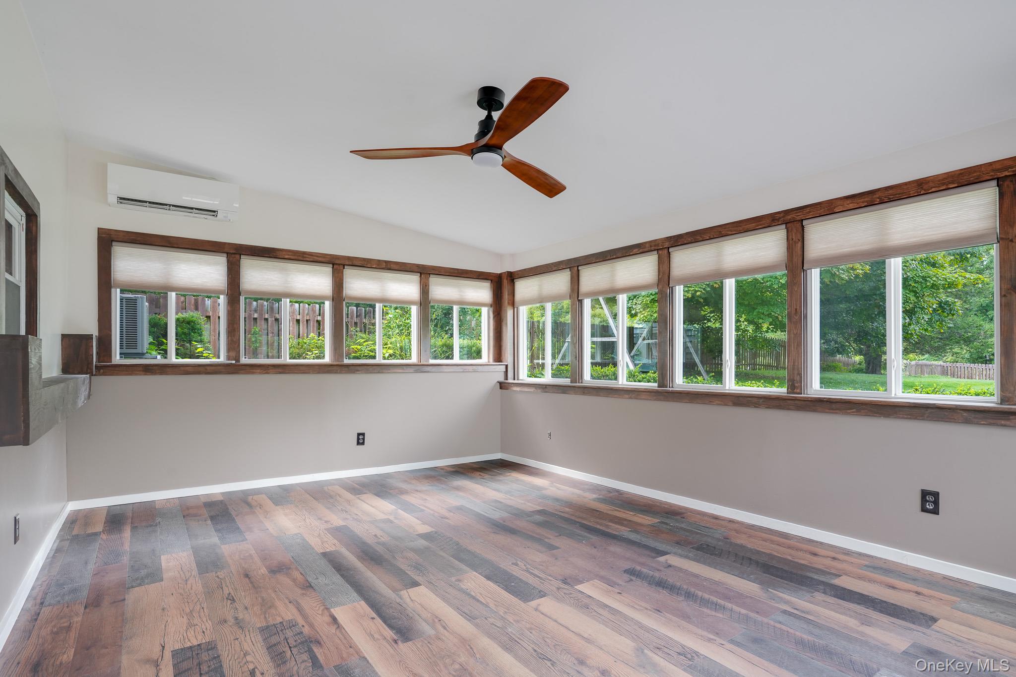 10 Meadow Lane Property Photo 26