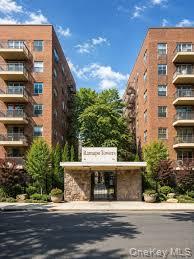 30 S Cole Avenue 2d Property Photo 1