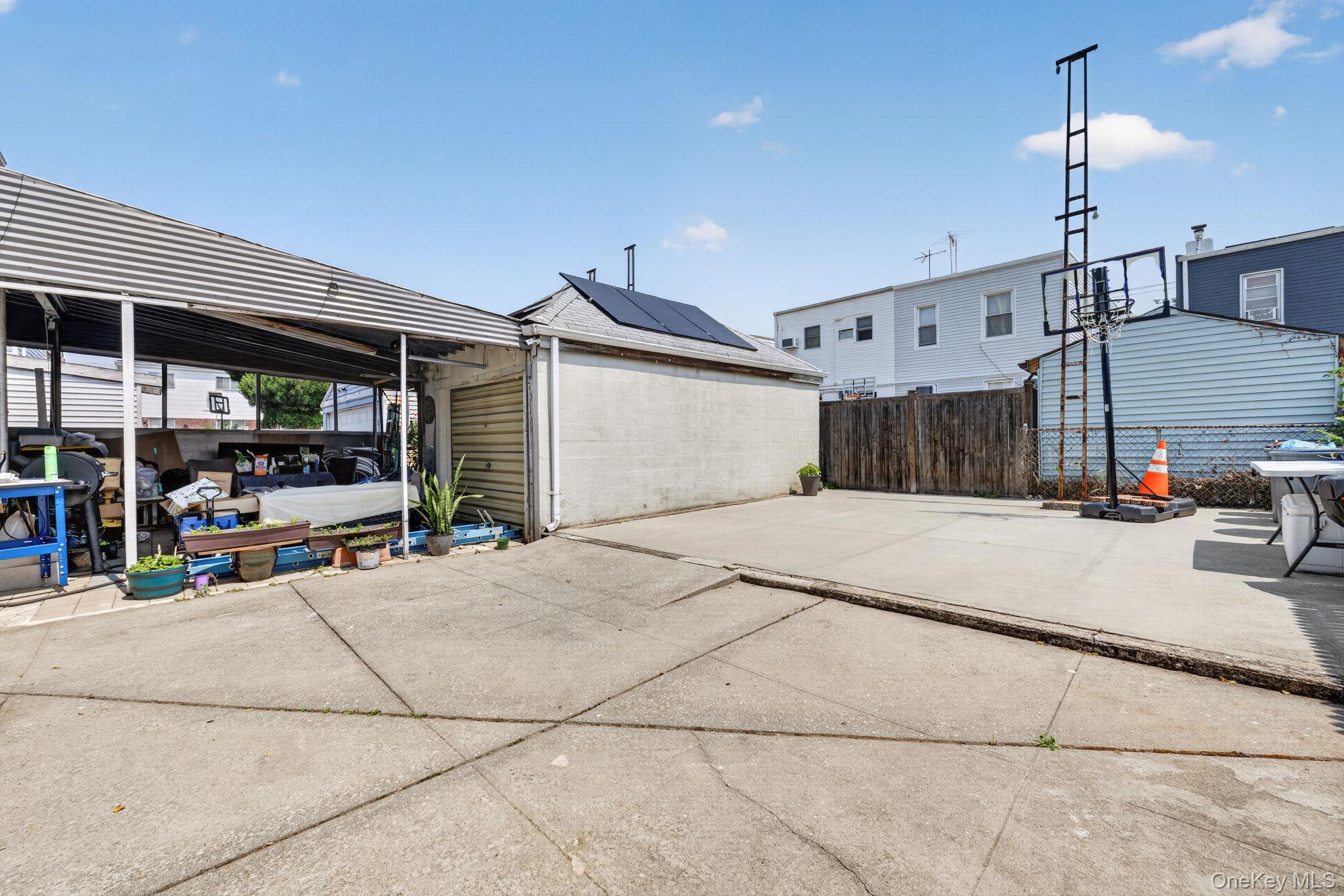 1269 E 94th Street Property Photo 10