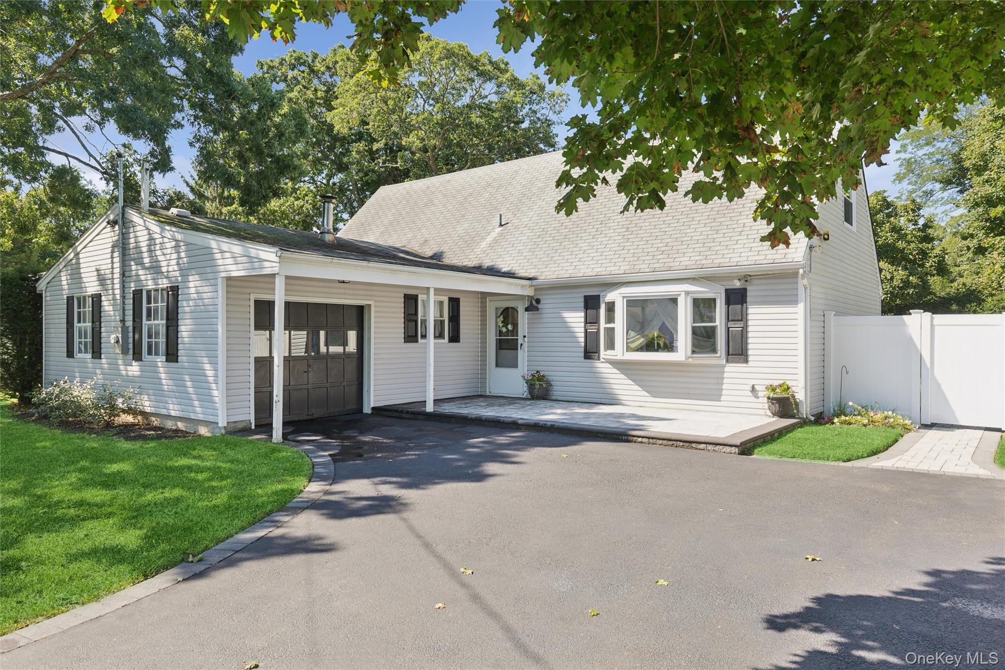 26 Avenue D Property Photo 1
