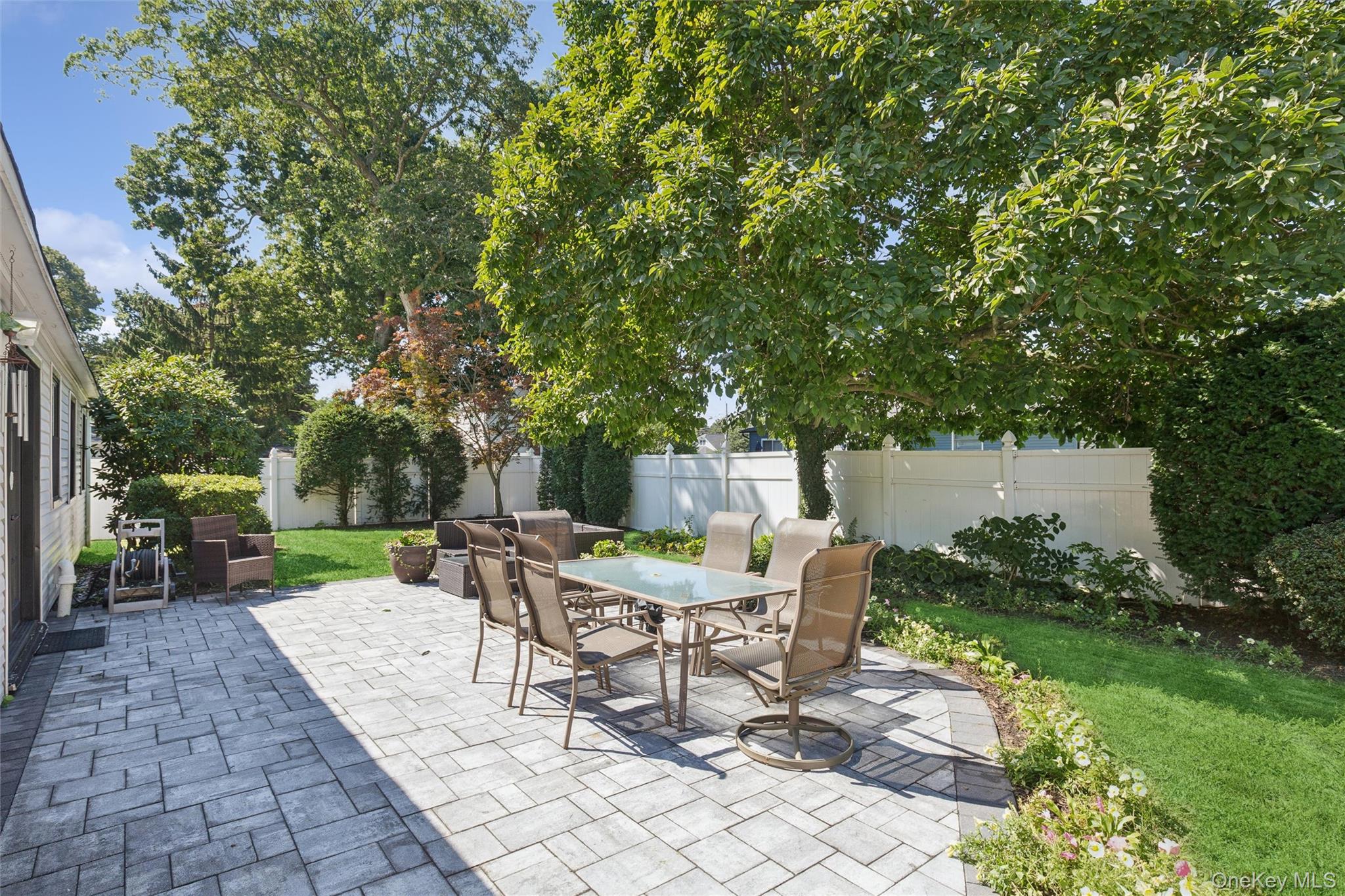 26 Avenue D Property Photo 15