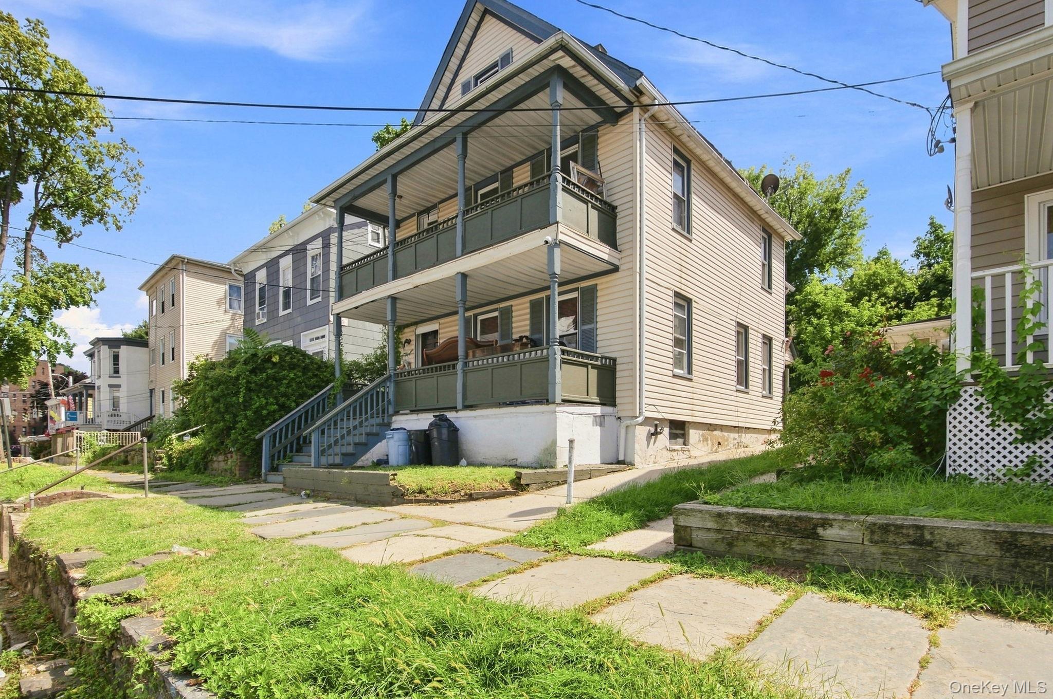 931 2nd Street Property Photo 1