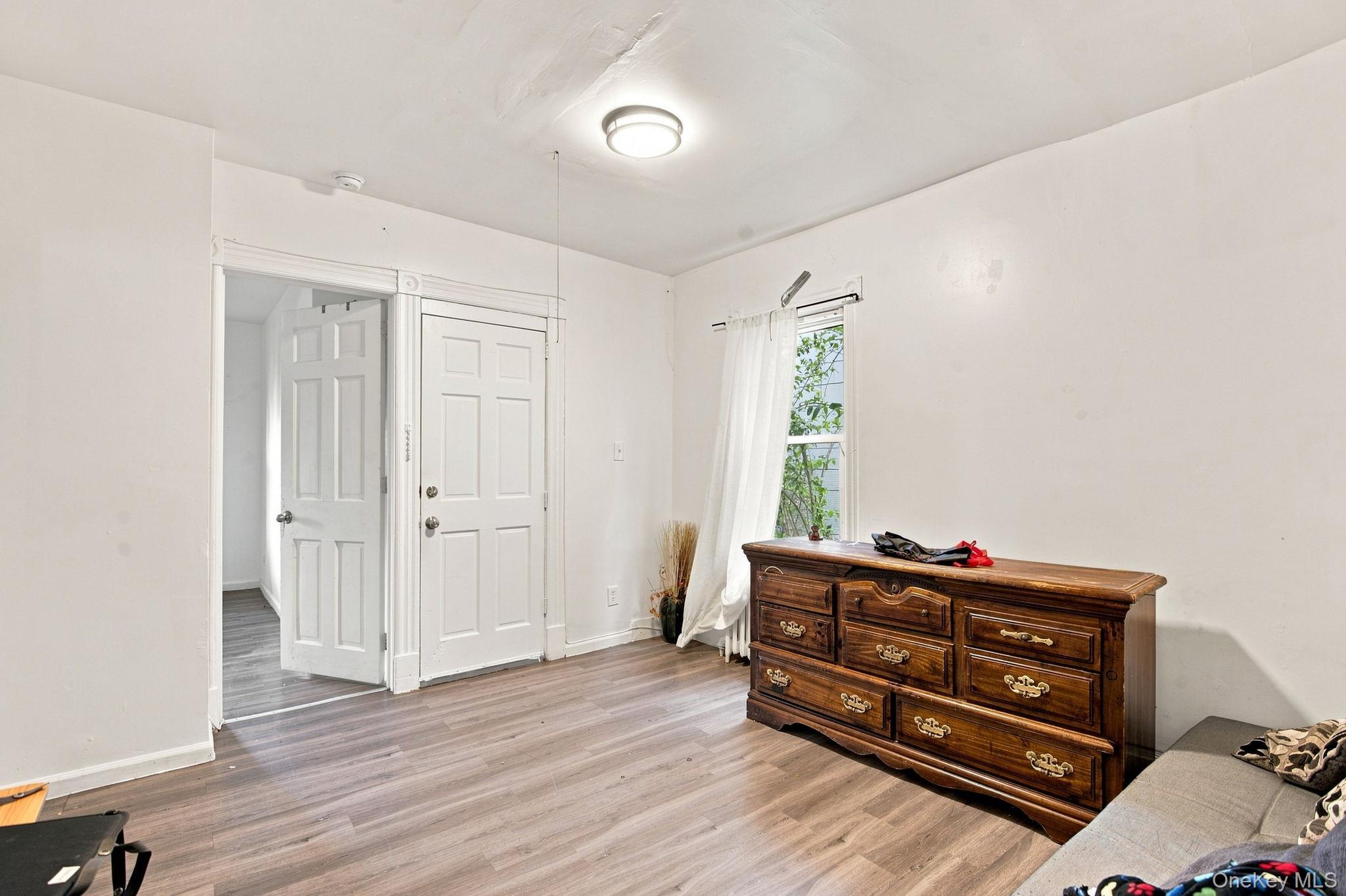 931 2nd Street Property Photo 6