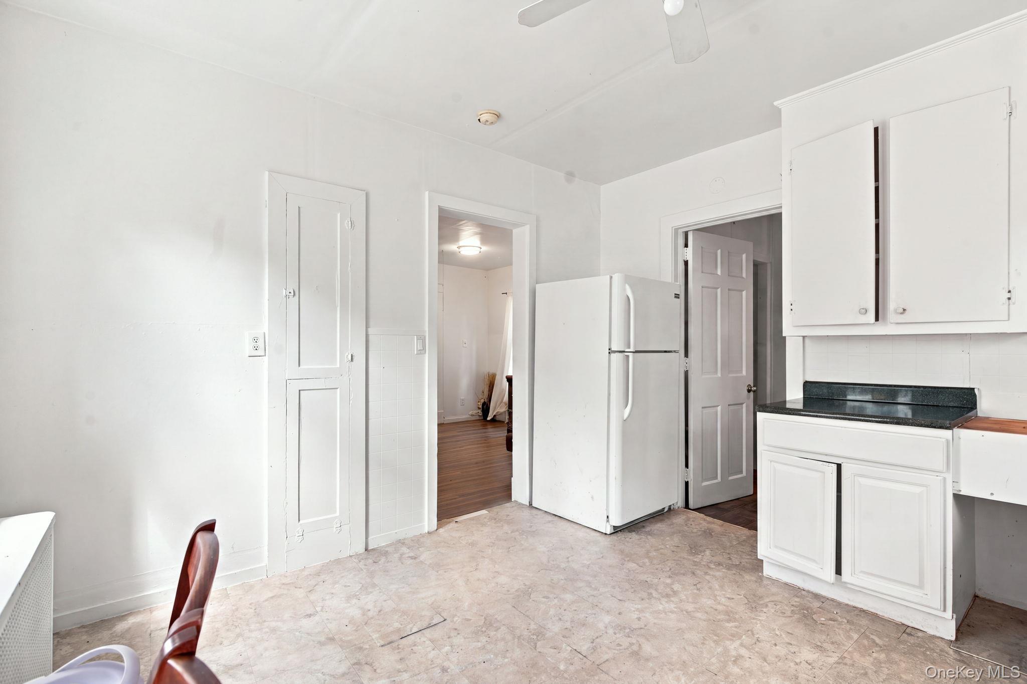 931 2nd Street Property Photo 11