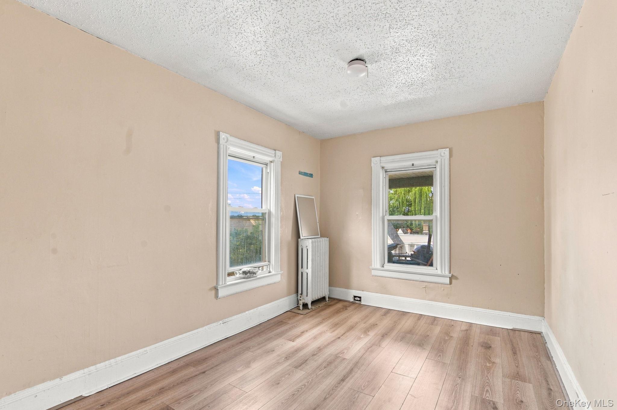 931 2nd Street Property Photo 16