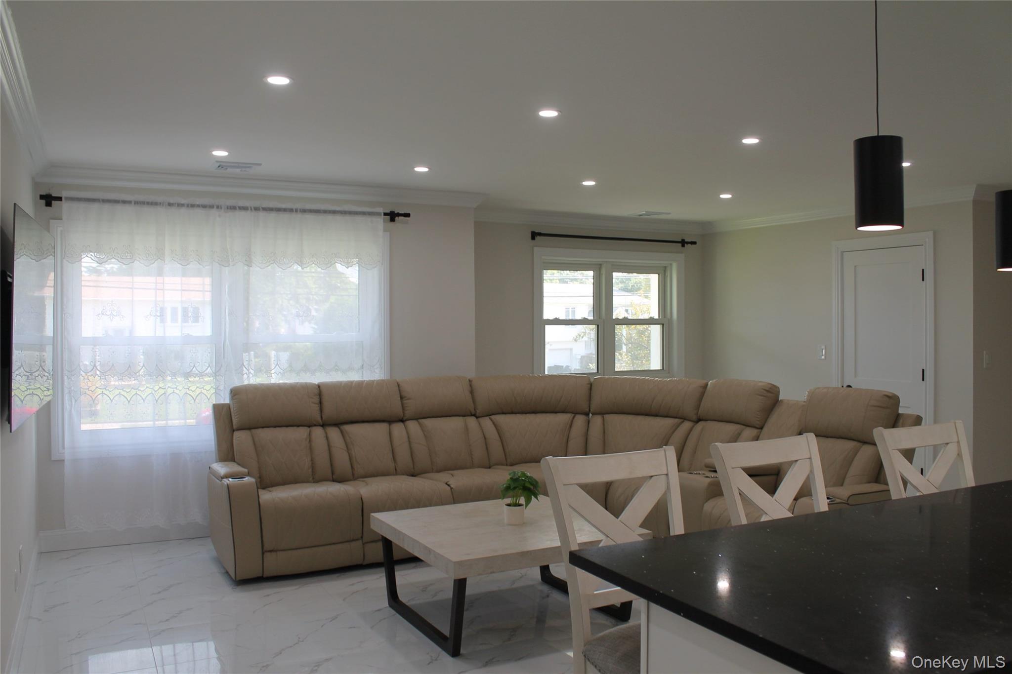 529 Spur Drive Property Photo 5