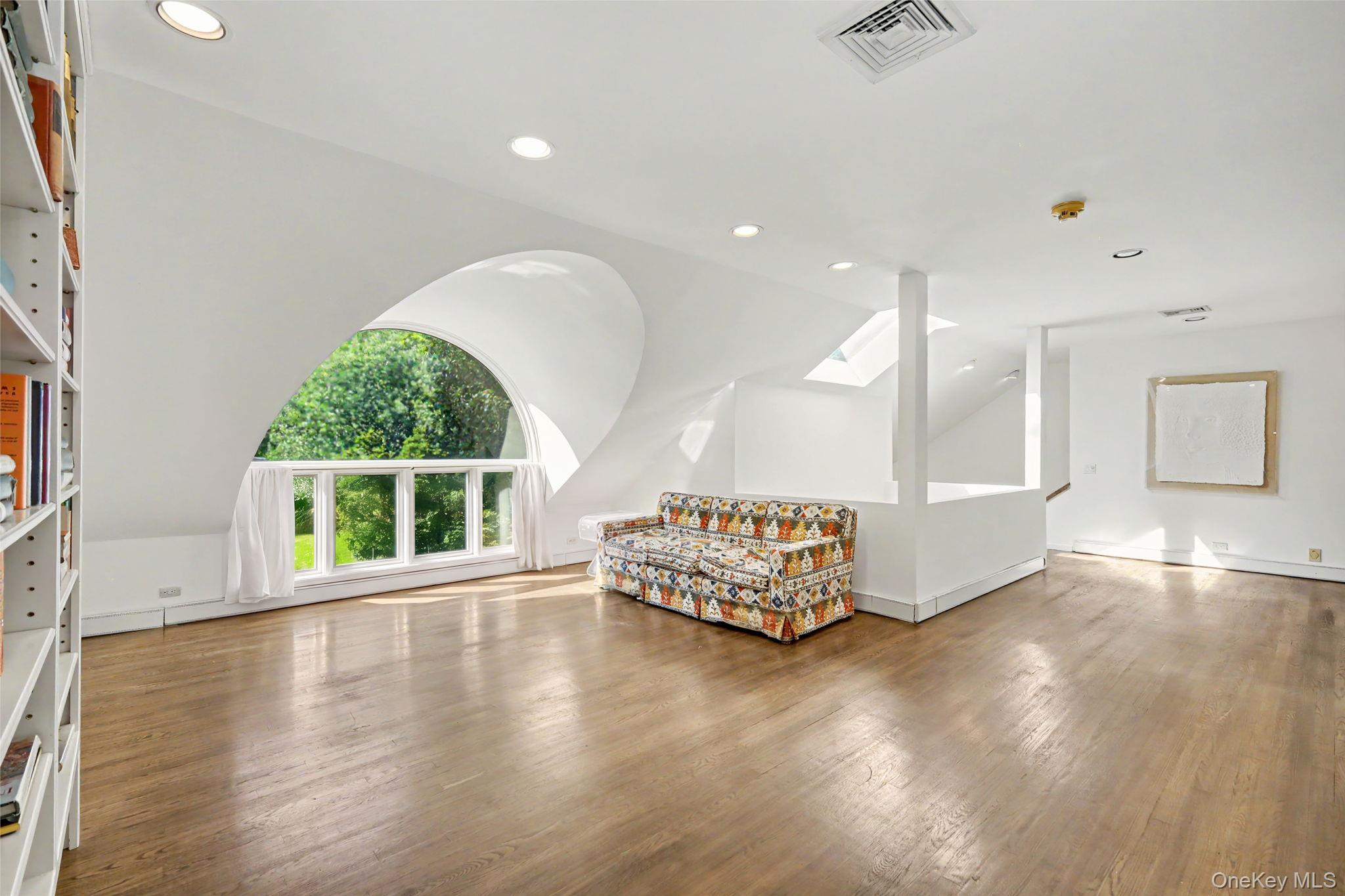 3 Pondview Property Photo 25