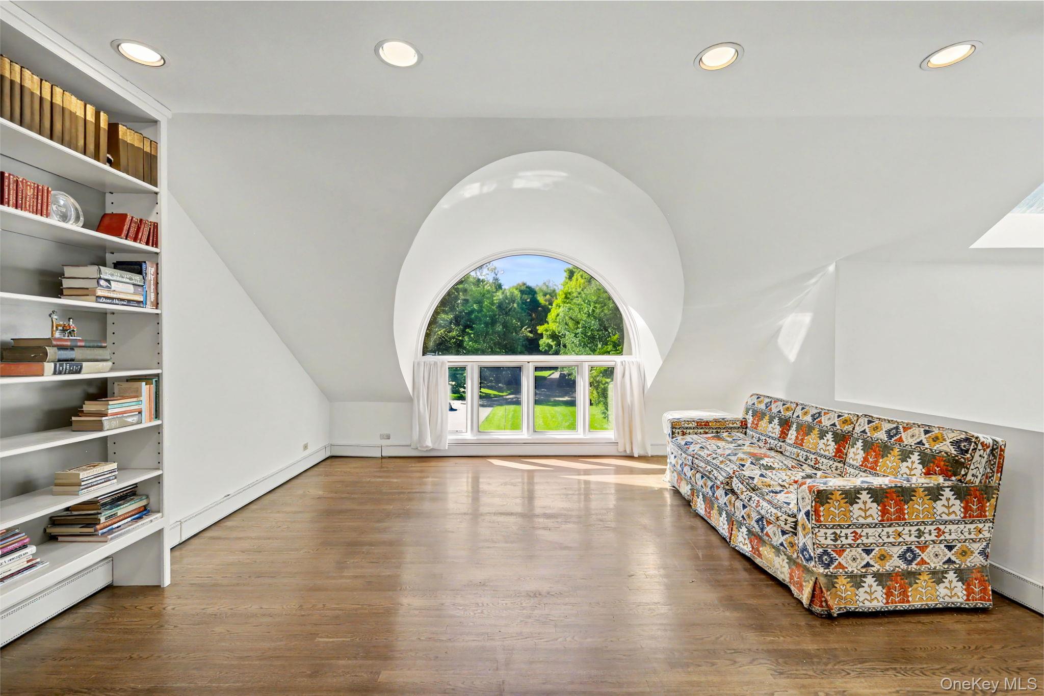 3 Pondview Property Photo 28