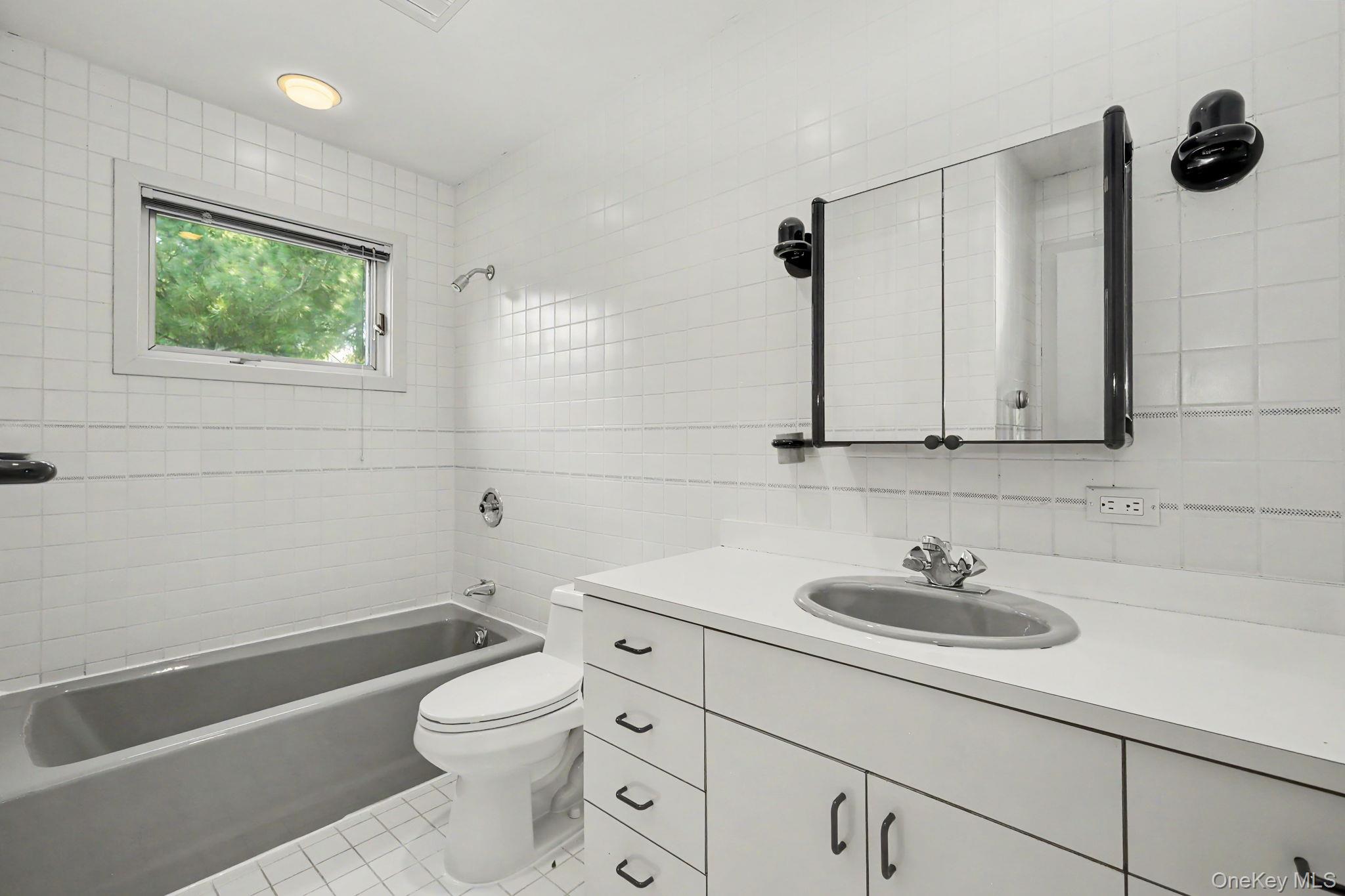 3 Pondview Property Photo 34