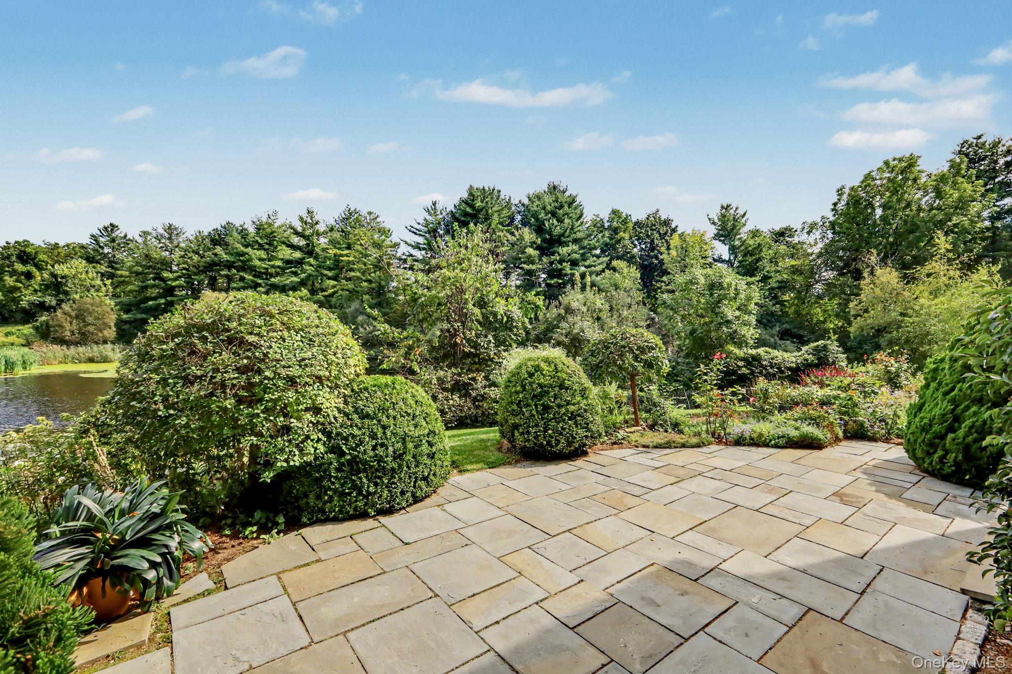 3 Pondview Property Photo 39