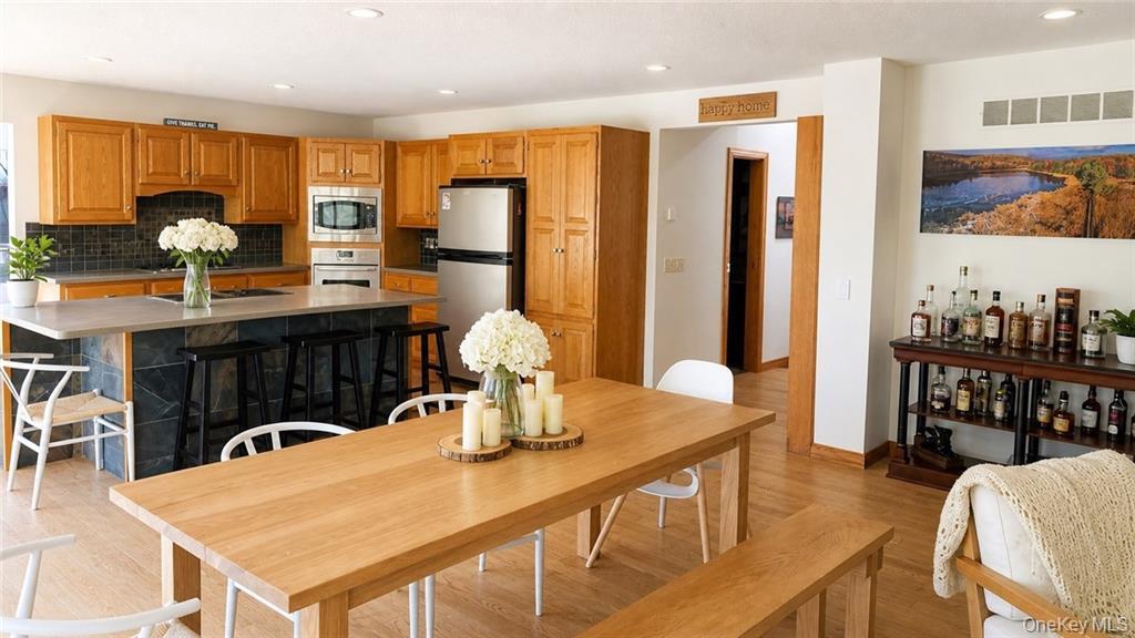 212 Meeker Road Property Photo 11