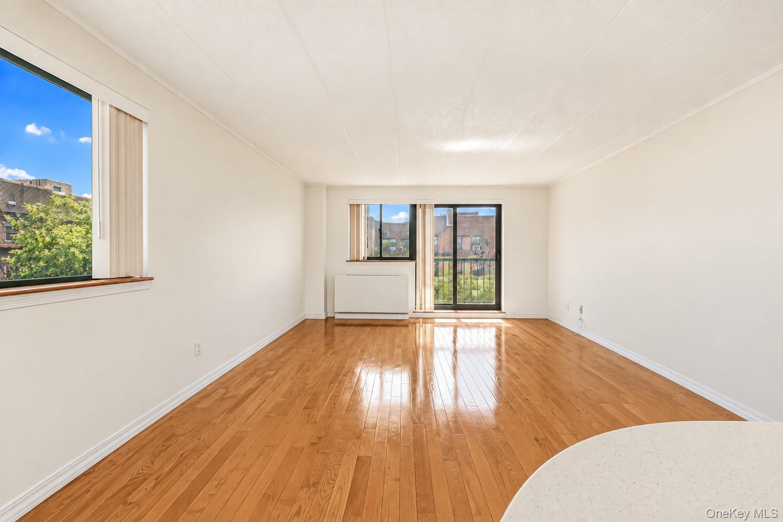 3220 Fairfield Avenue 7b Property Photo 2