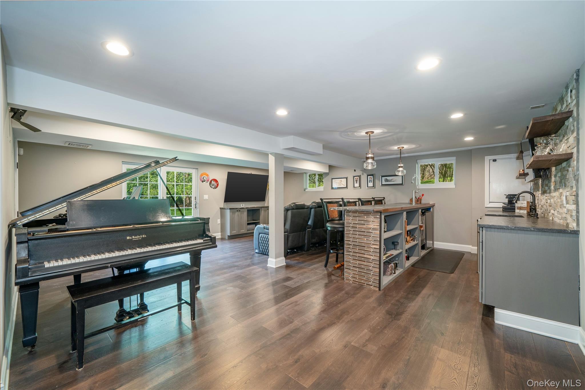 53 Tarryhill Road Property Photo 25