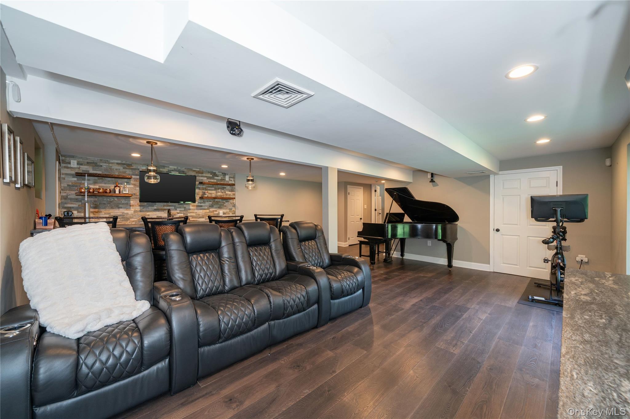 53 Tarryhill Road Property Photo 26