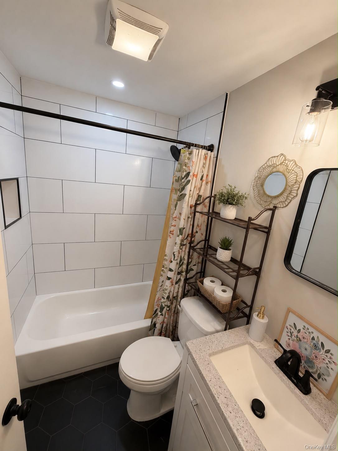 56 Gould Road Property Photo 12
