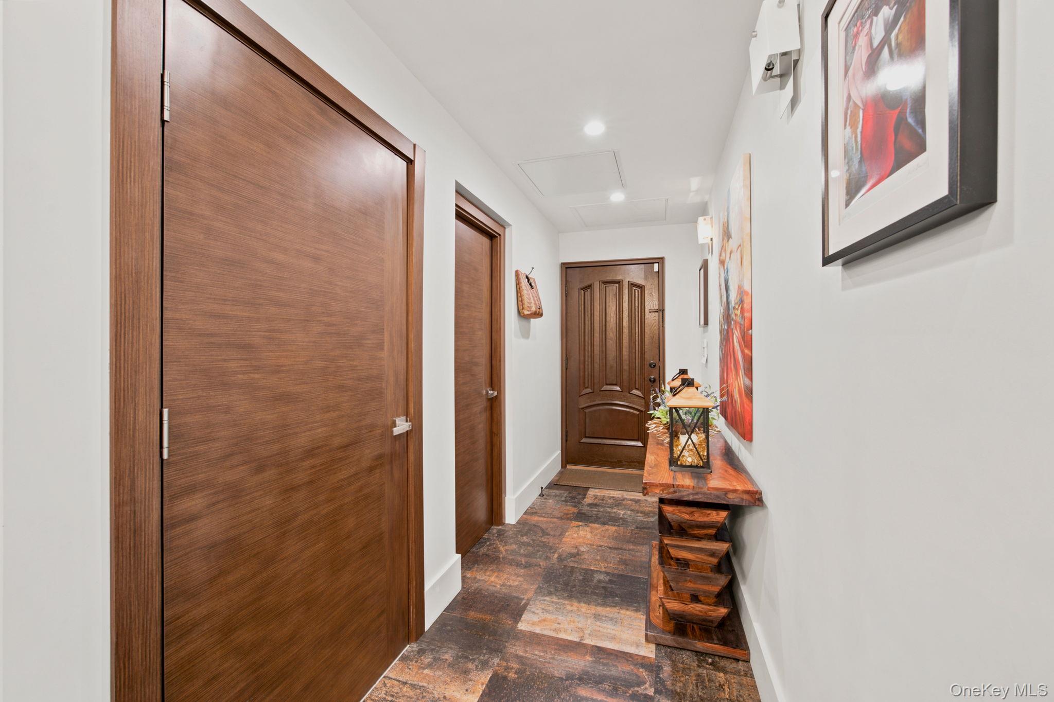 332 Manhattan Avenue Property Photo 12