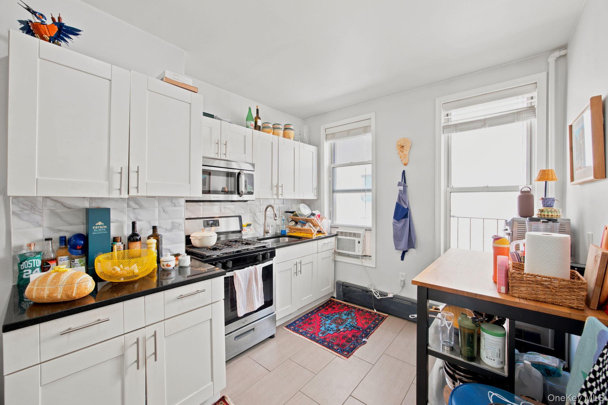 332 Manhattan Avenue Property Photo 20