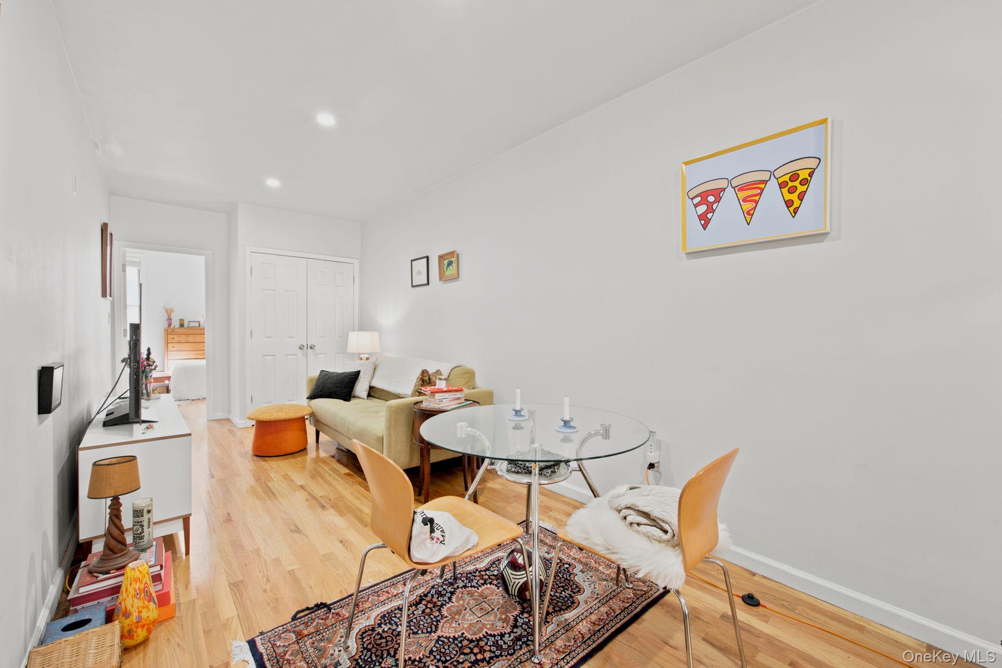 332 Manhattan Avenue Property Photo 22