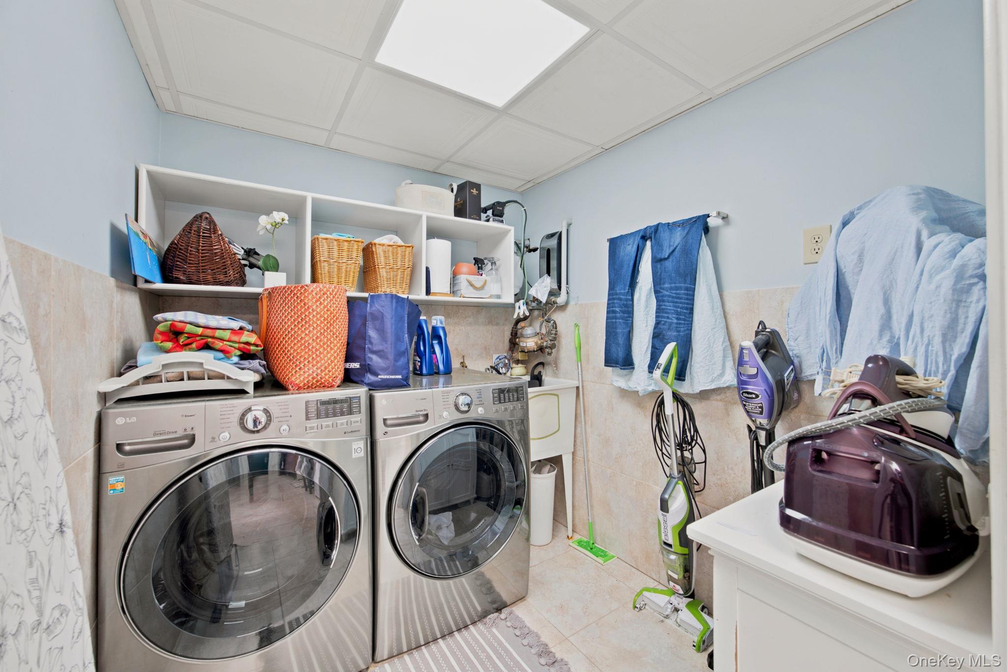 332 Manhattan Avenue Property Photo 31