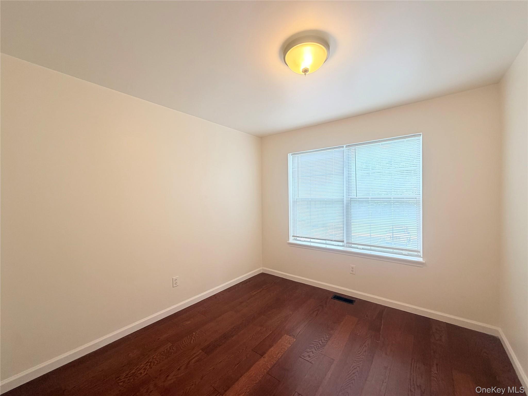 5 Kendal Lane Property Photo 15