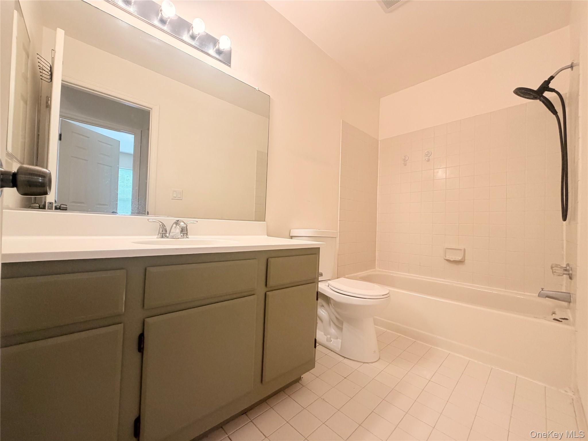 5 Kendal Lane Property Photo 16