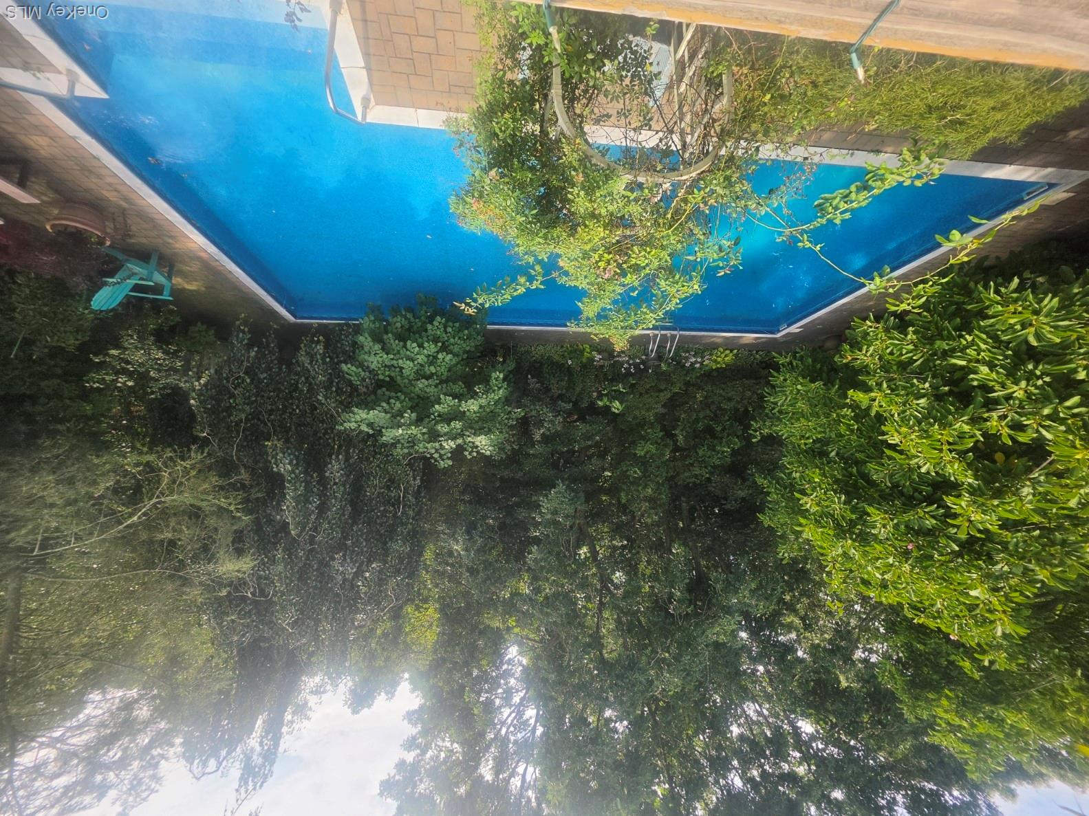35 S Kennedy Drive Property Photo 2