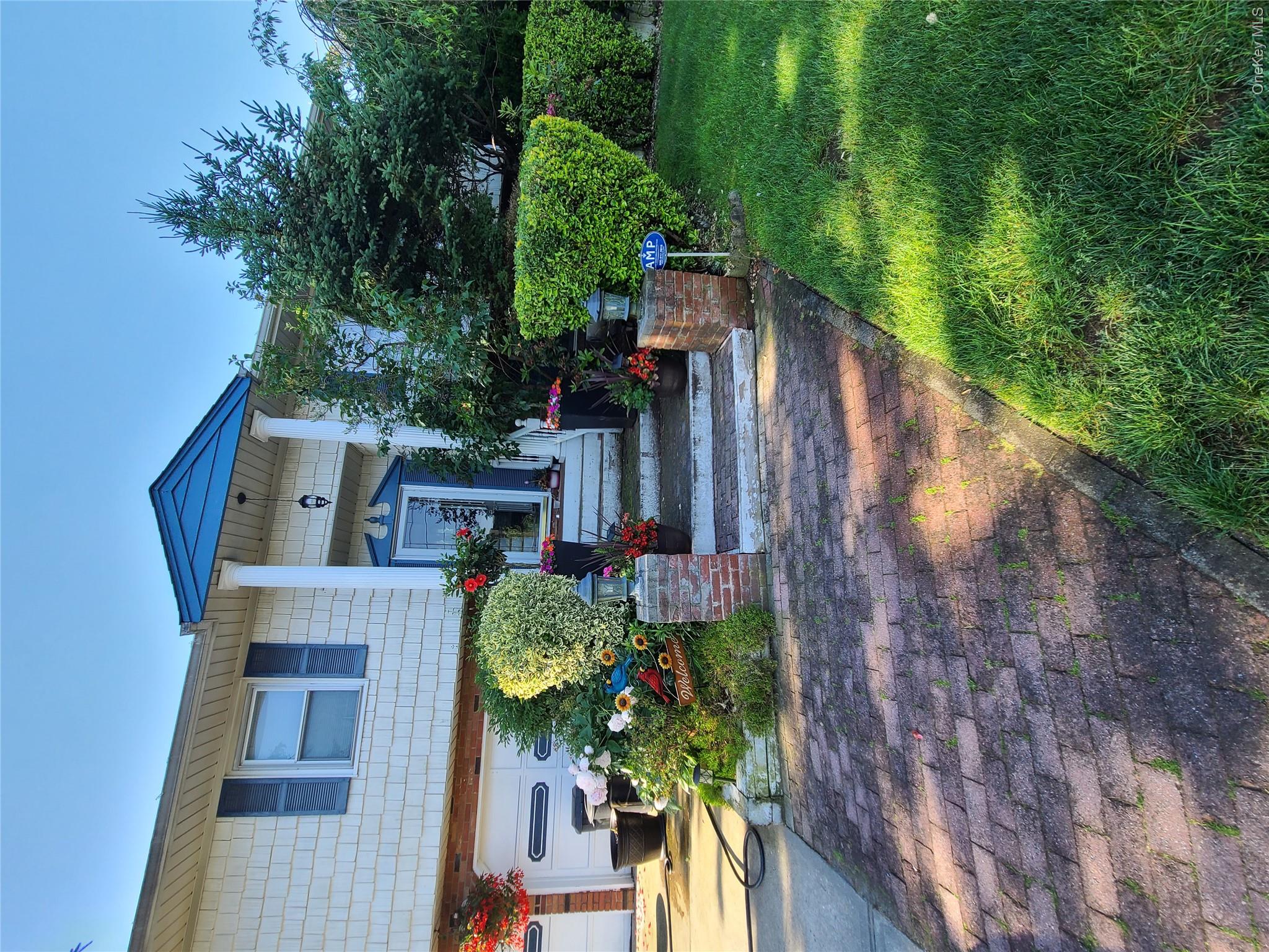 35 S Kennedy Drive Property Photo 13