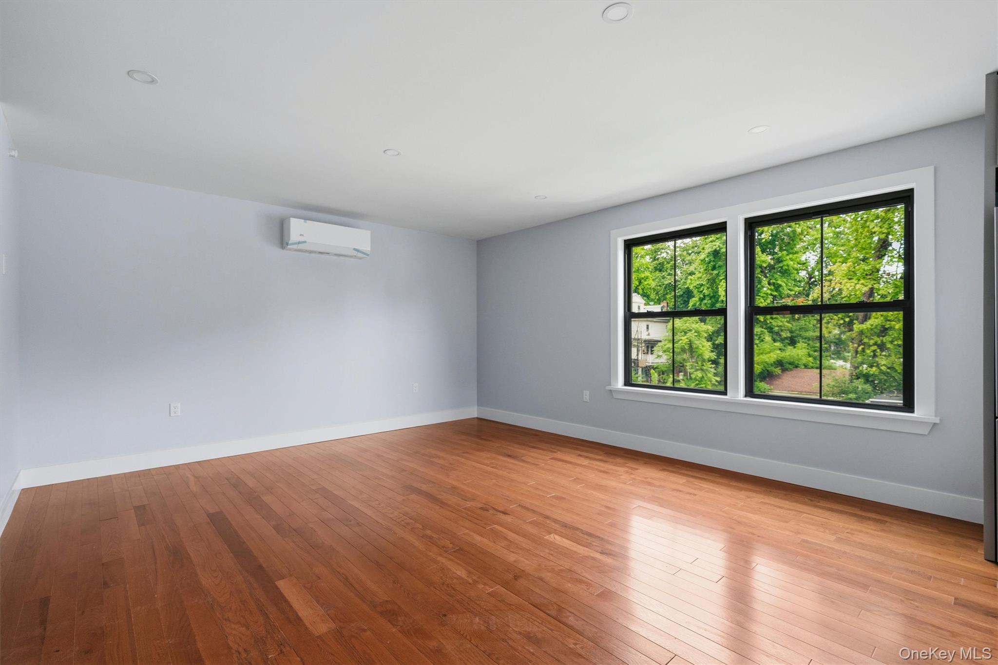 133 N Miller Street 1a Property Photo 6