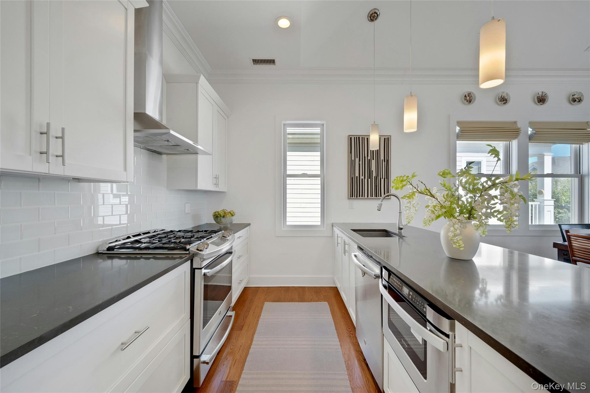 63 Island Point 63 Property Photo 4