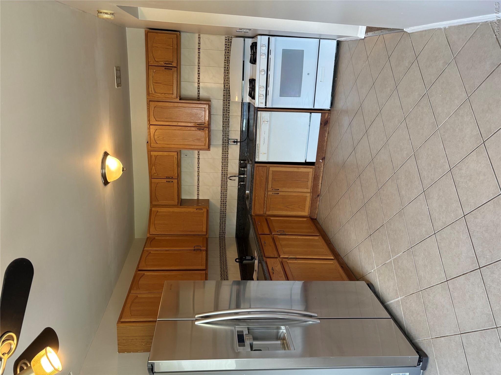 4 Fishkill Glen Drive C Property Photo 5