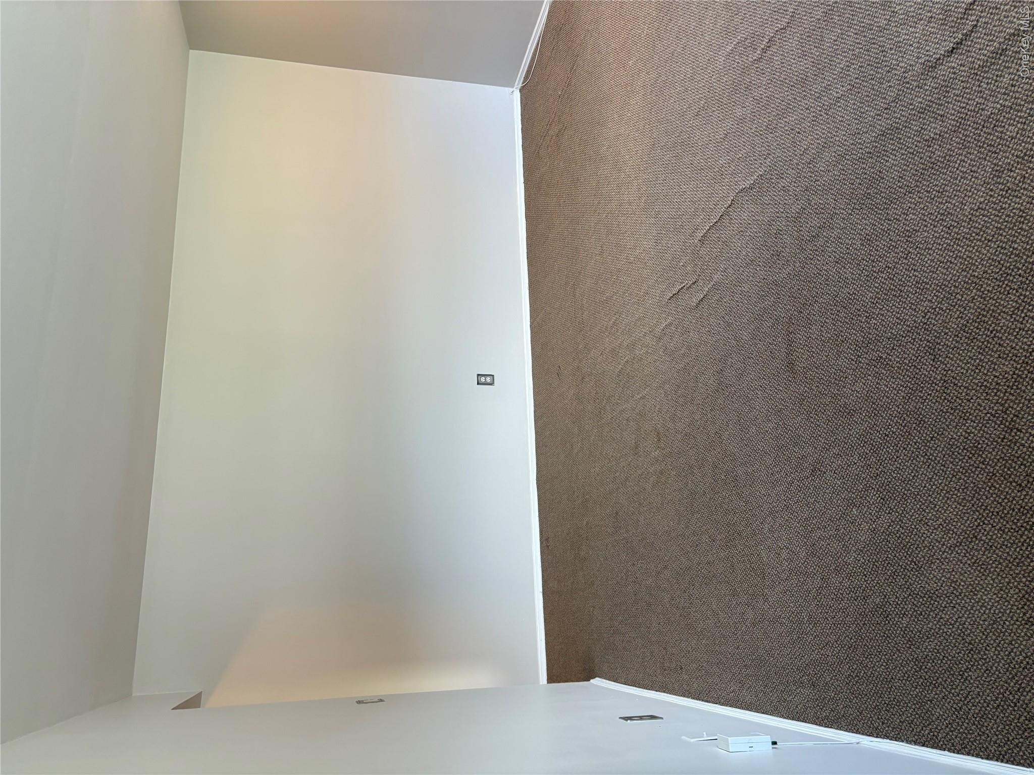 4 Fishkill Glen Drive C Property Photo 8