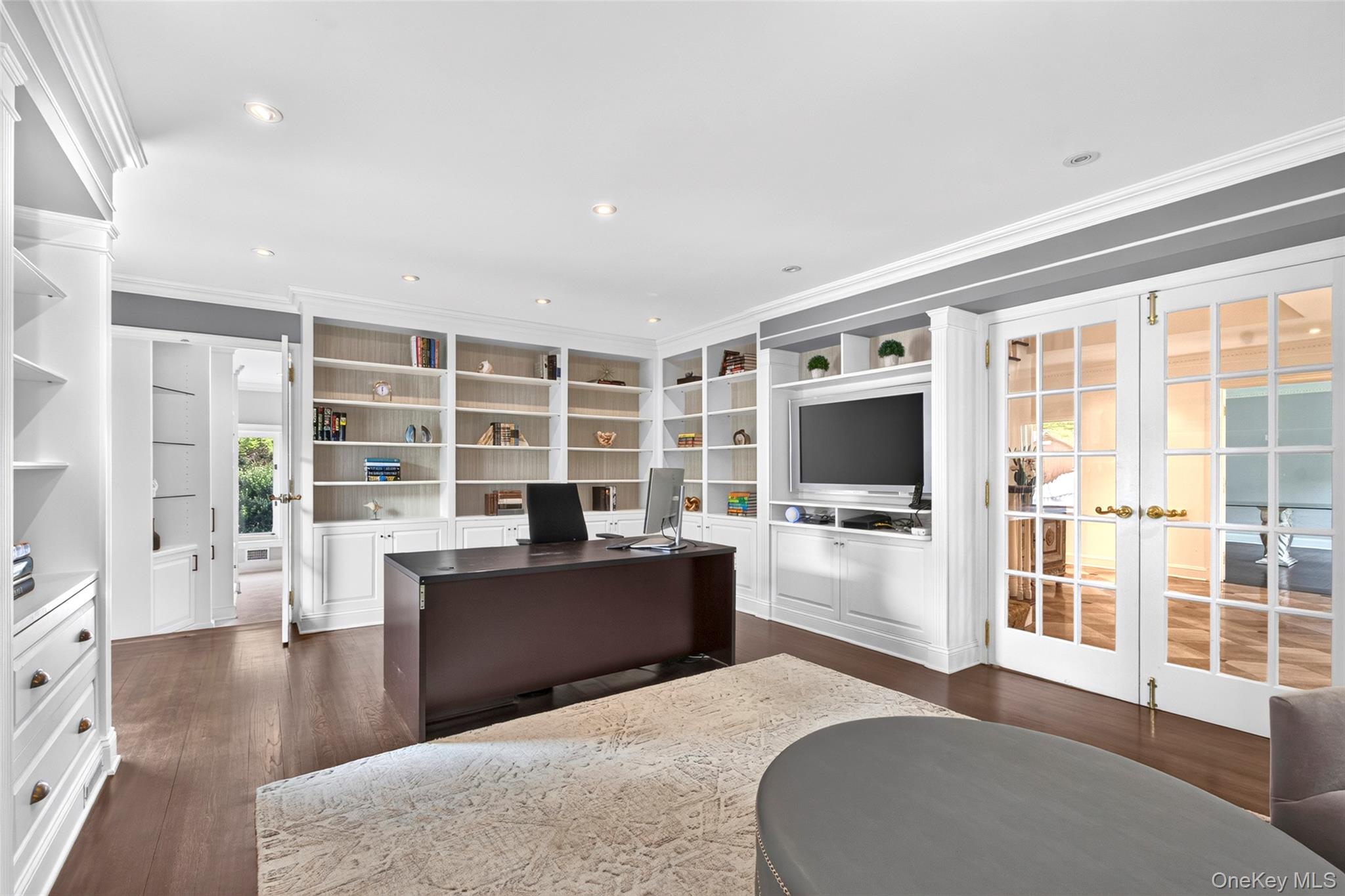 27 Pinehurst Drive Property Photo 12