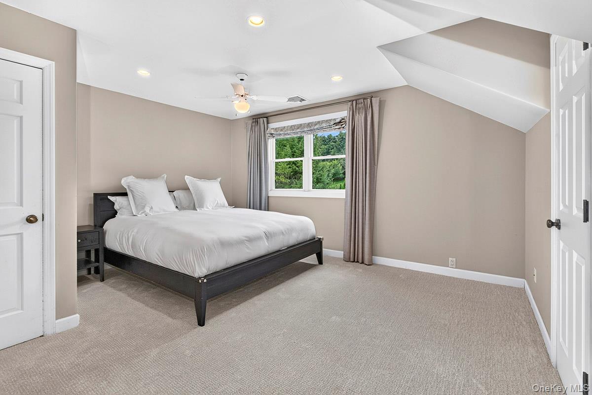 27 Pinehurst Drive Property Photo 33