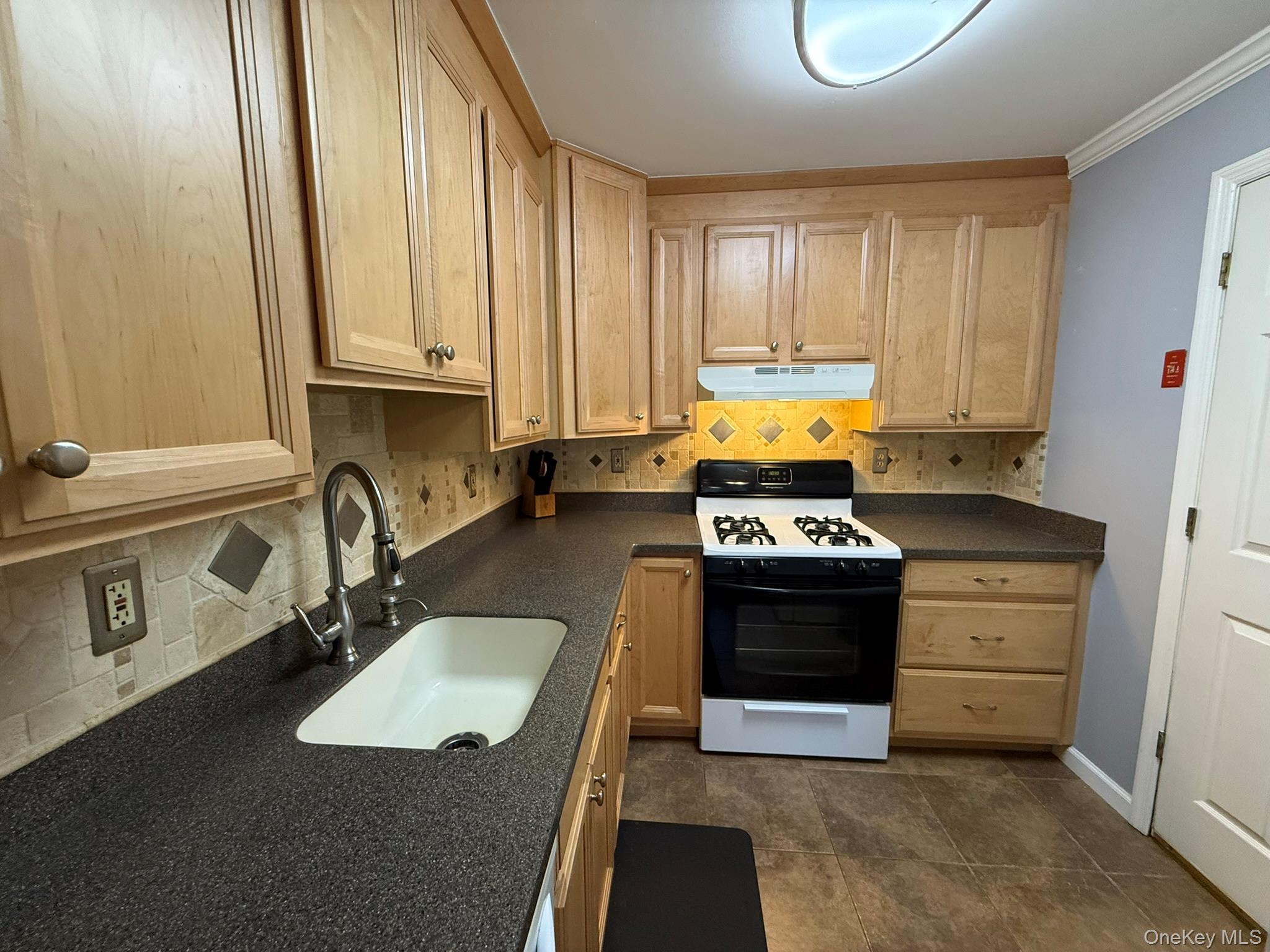 14 Brick Pond Road Property Photo 9